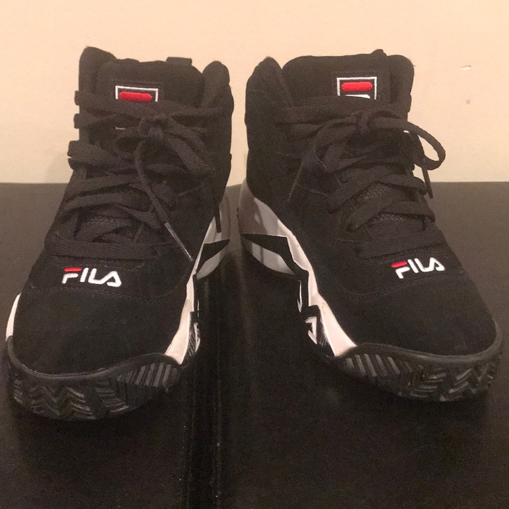 FiLA boys heritage basketball sneakers